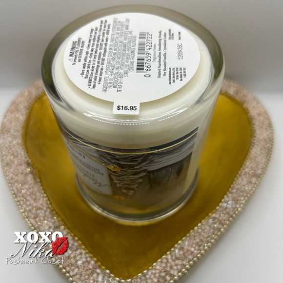 Bath & Body Works Marshmallow Fireside Candle - Single Wick - Picture 3 of 3